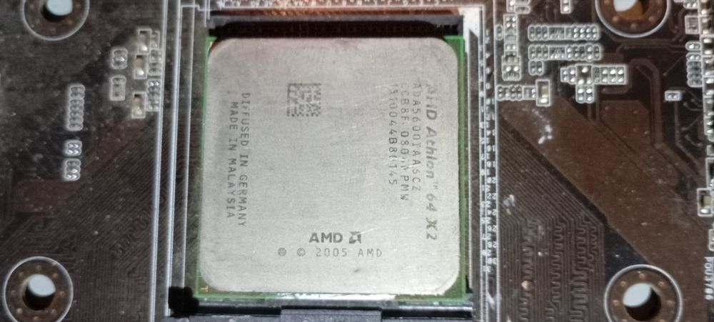 Продам комплектуючі до пк Відіо карти, плати ,процесори, блоки живленн