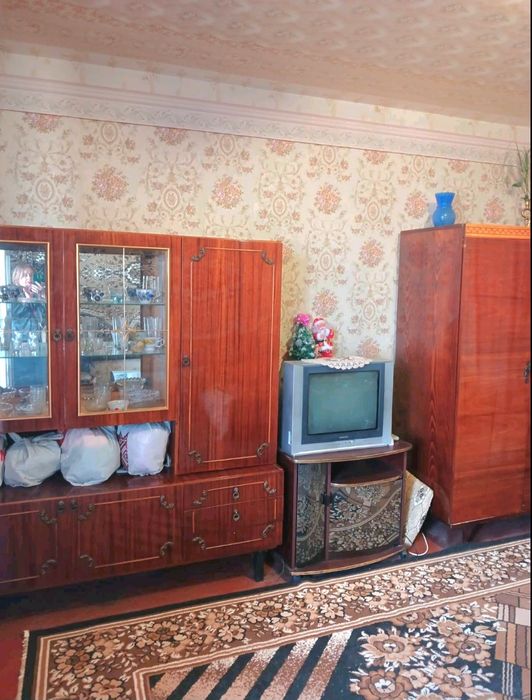 Продам 3-х комнатную " Чешку" на Северном Торг!