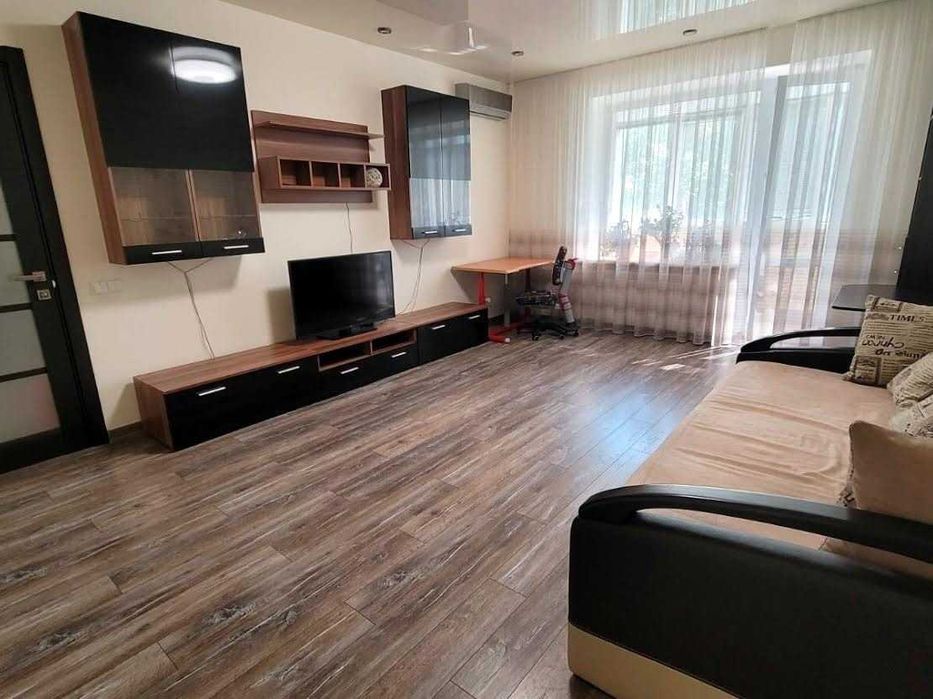 Посуточно 3К Печерск, Леси Украинки.