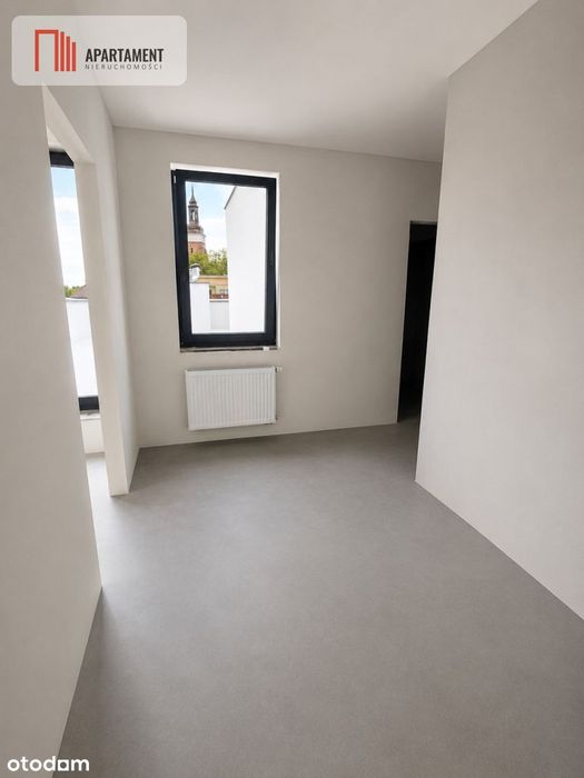 3 pokoje /taras 62 m2 /winda/bez pcc