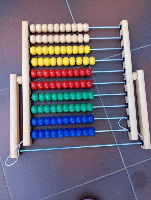 Liczydło drewniane, kolorowe