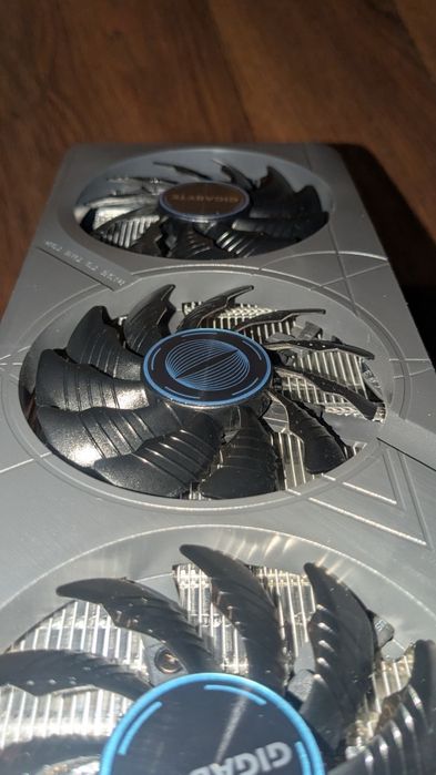 Продам видео карту GeForce RTX 4060 Egle