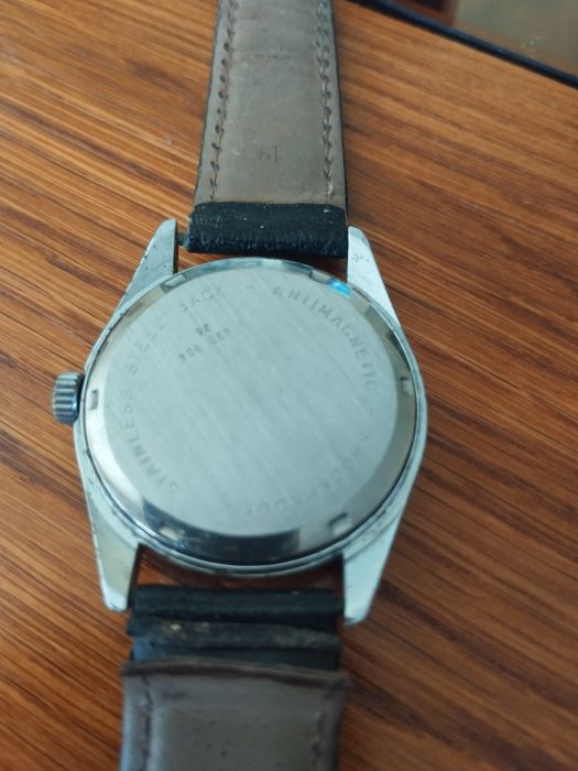 Sprzedam szwajcarski zegarek męski mechaniczny