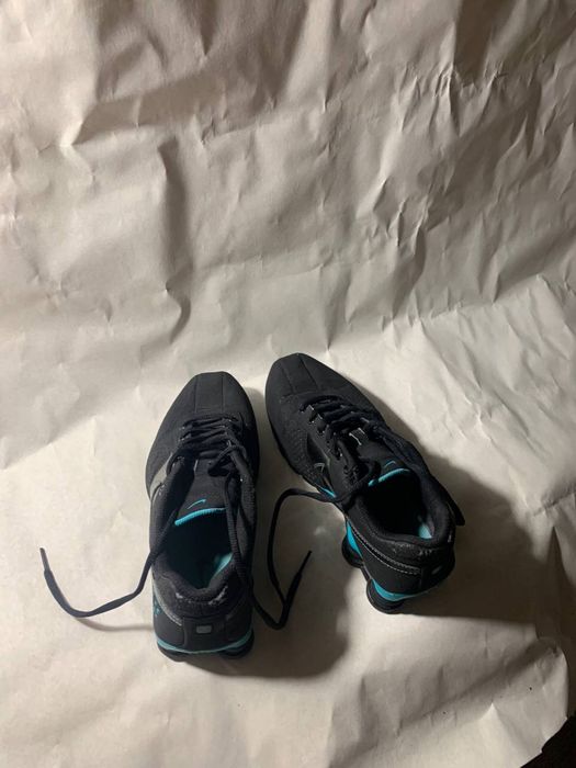 Кроссовки Nike SHOX