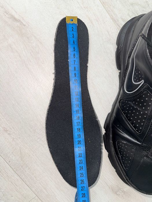 Кросівки шкіряні Nike T-Lite XI, оригінал, р-р 41, уст 26,5 см