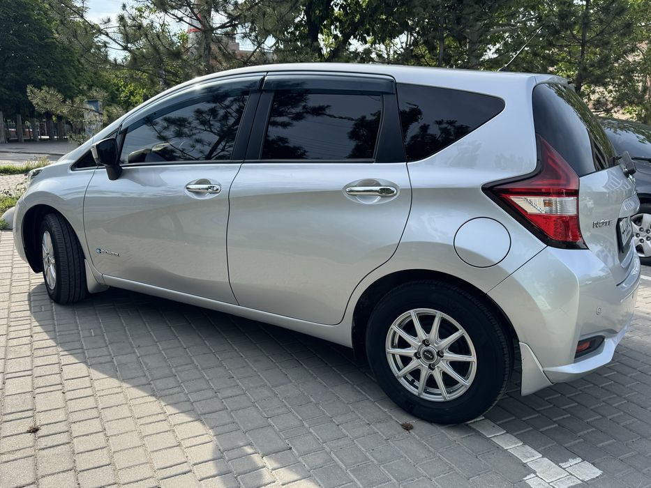 Продам Nissan e-POWER 2018 гибрид