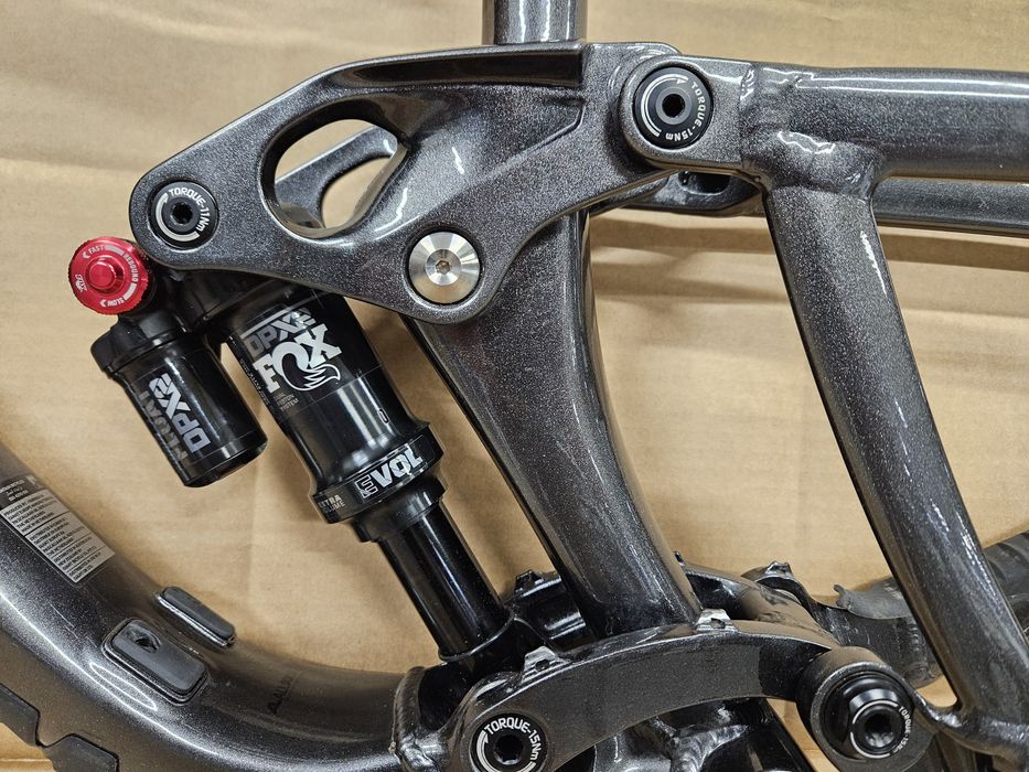 Rama frameset GIANT TRANCE X II M , Fox DPX2 , DUB ( trail , enduro )