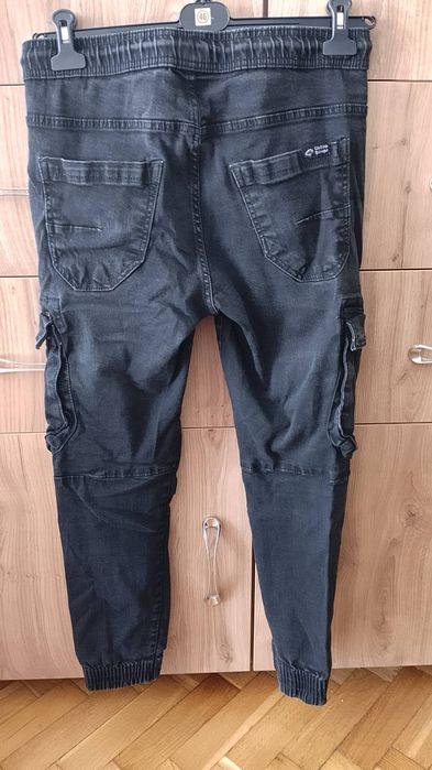 Joggery męskie z Cropp