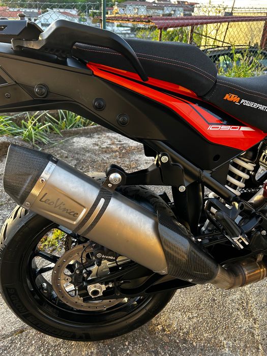 KTM 1090 como nova