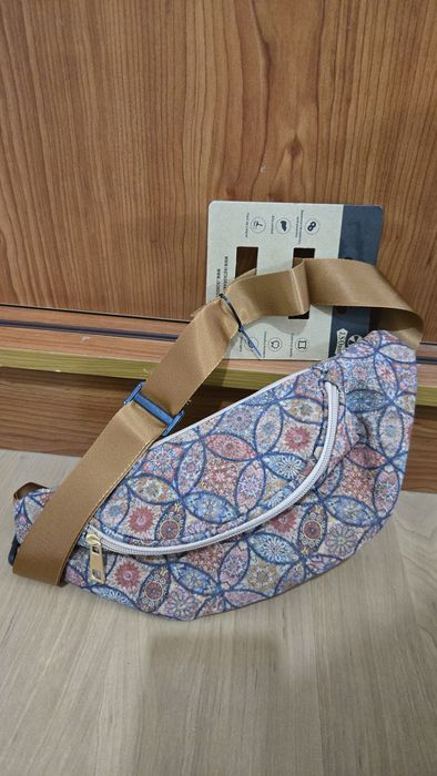 Bolsa padrão floral