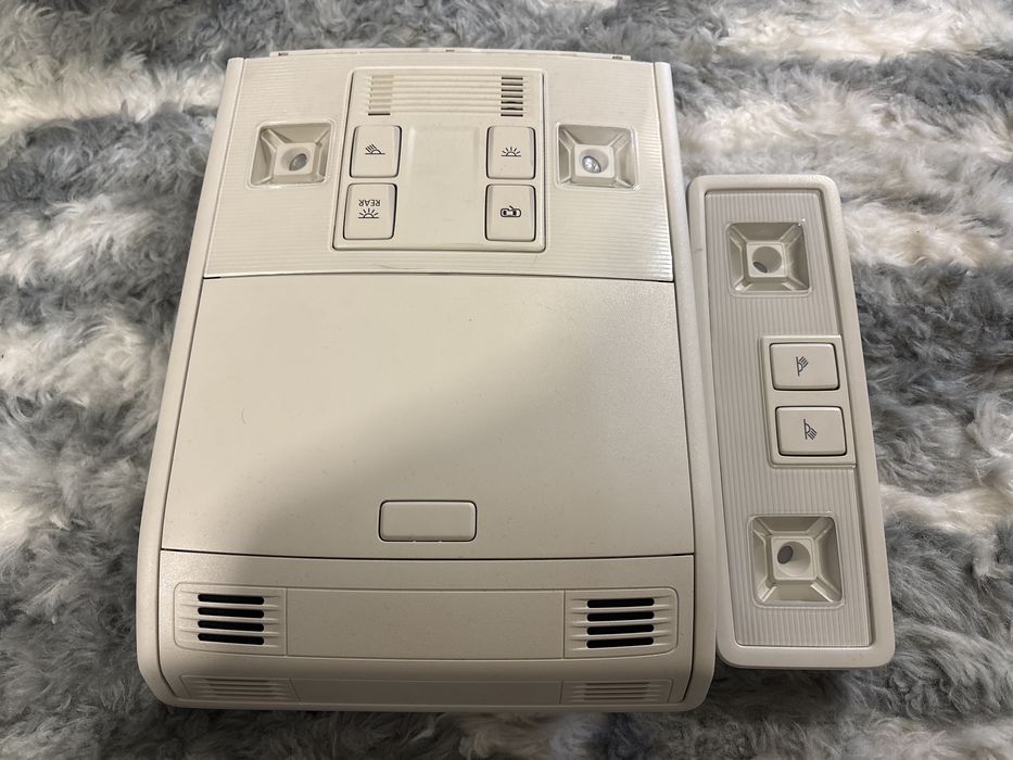 Panel panele p+t komplet oświetlenia podsufitki Passat B8, stan BDB.