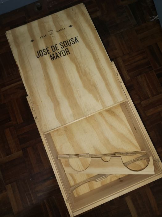 Caixas de madeira para vinhos