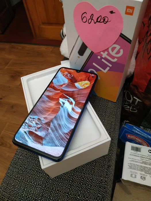 Xiaomi mi 9lite.6/128 новий.