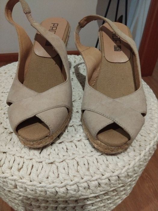 Sandália  de cunha