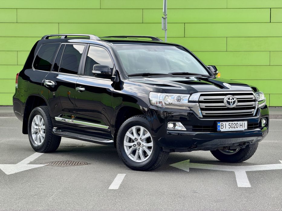 Toyota Land Cruiser 200 4.6 AT 2019 Official