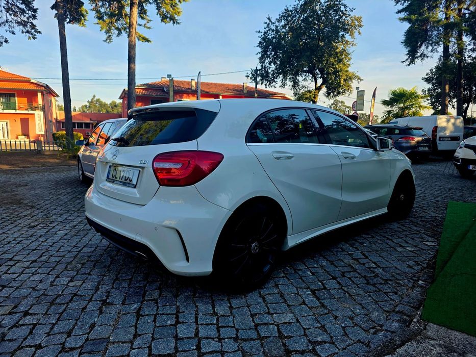 Mercedes-Benz A 180 CDi BE AMG Line foto 2