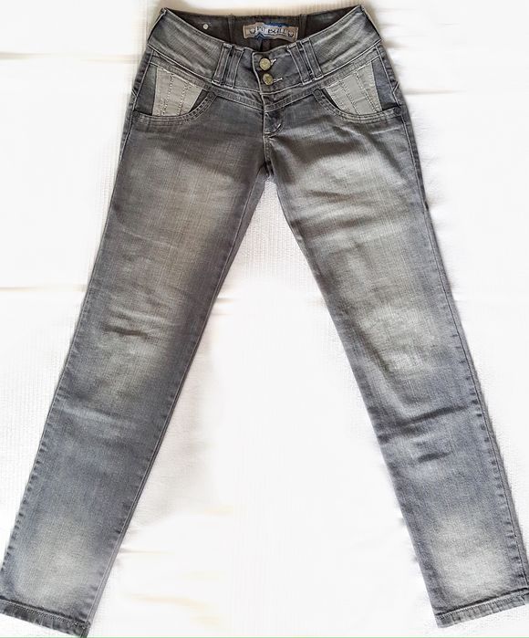 Calças Jeans Push-Up bordadas com Strass PIT BULL