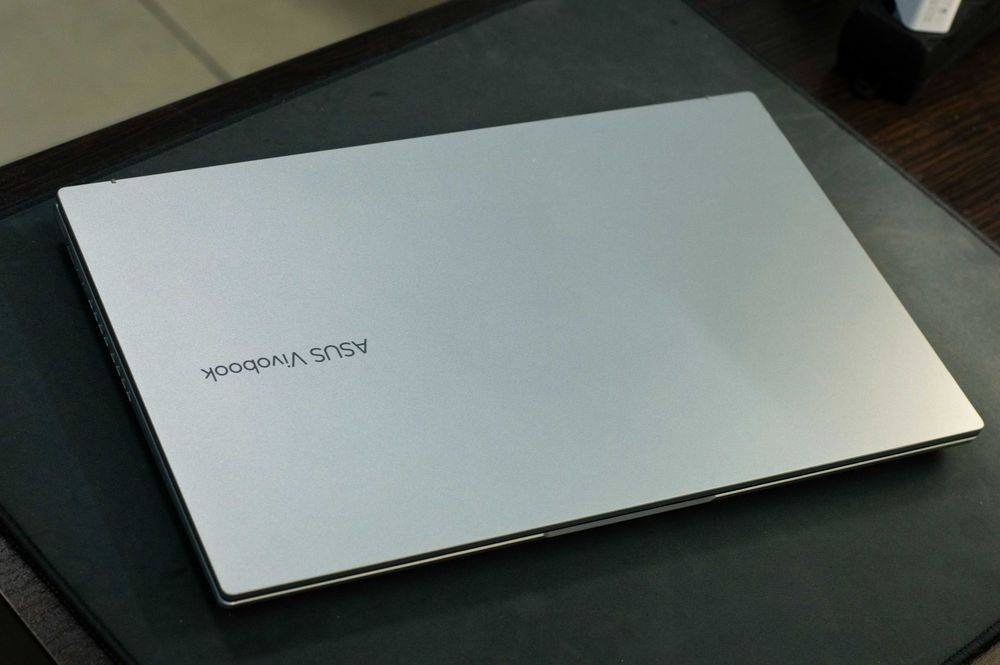 Asus VivoBook OLED 15.6 Ryzen 7 5800h 1tb SSD 16gb: 18 500 грн