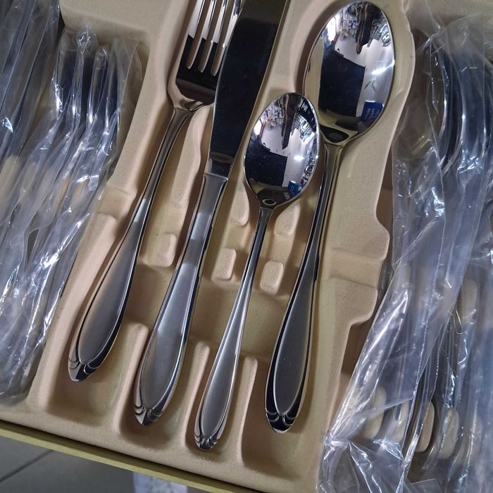 Zestaw sztućców SZTUĆCE 24 ELEMENTY ze stali nierdzewnej satyna