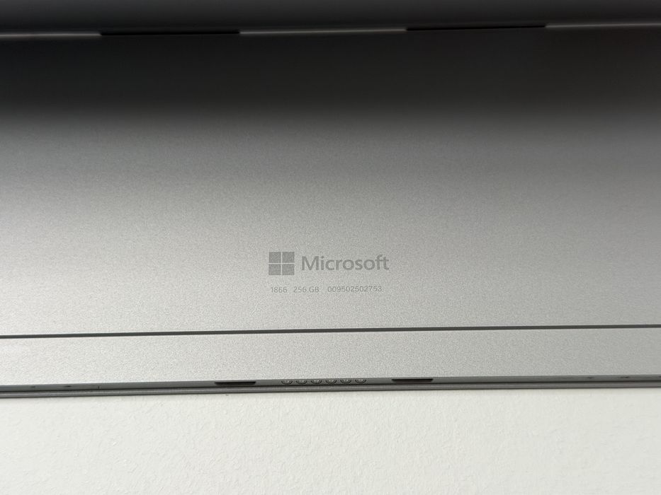 Microsoft Surface Pro 7 (1866) - i5/8GB/256GB - faktura VAT 23%
