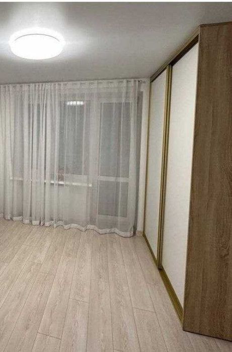 Продається 2-кімнатна квартира на Озерній з євроремонтом — 70 м², вул. Лісогринівецька