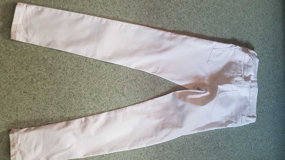 Dzinsy białe damskie