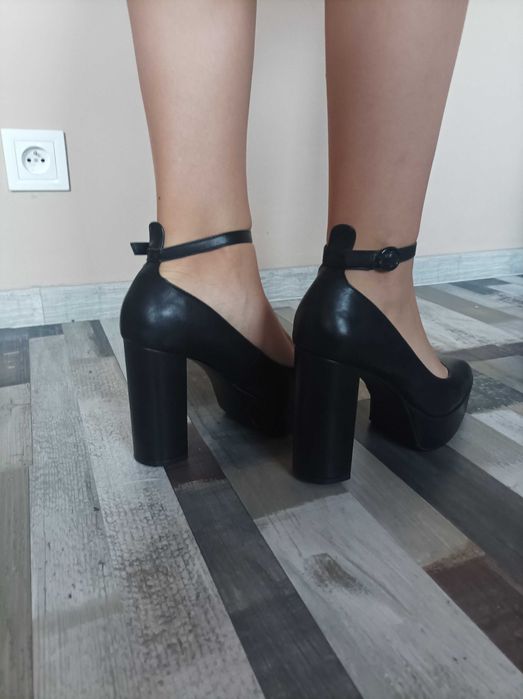 Buty na korku młodzieżowy