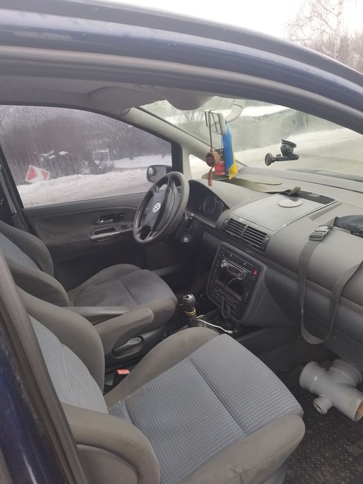 Продам Фольксваген шаран 1.8