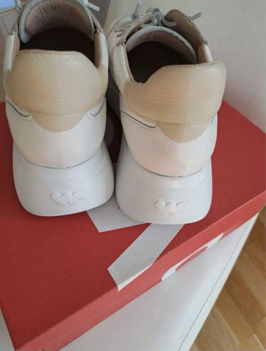 Buty WONDERS damskie