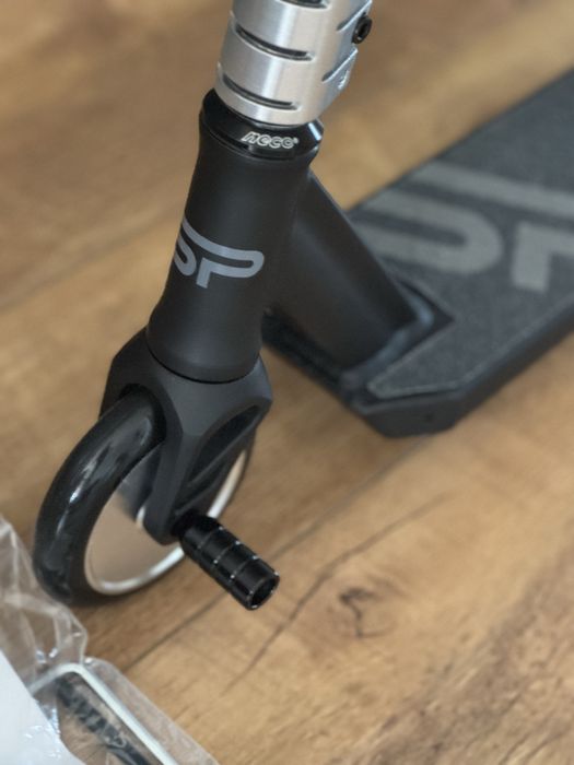 Hulanjnoga spokey stunt scooter obsidian Nowa