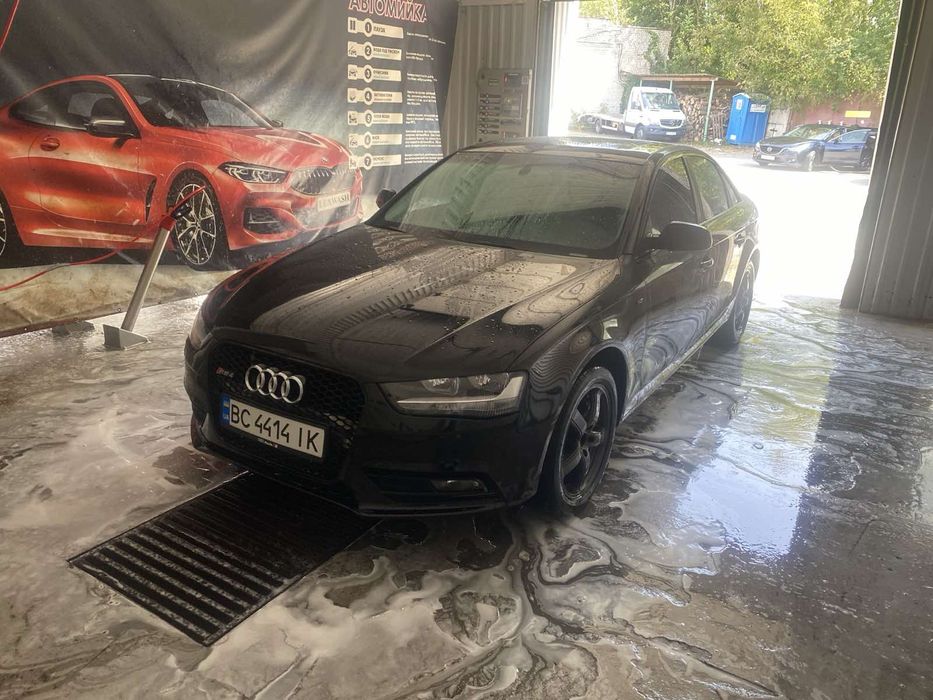 AUDI A4 B8 2013 РОКУ