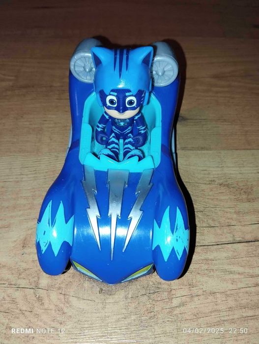 Automóvel cat boy + figura articulada