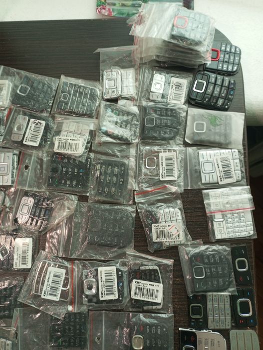 Запчастини до мобільного телефону