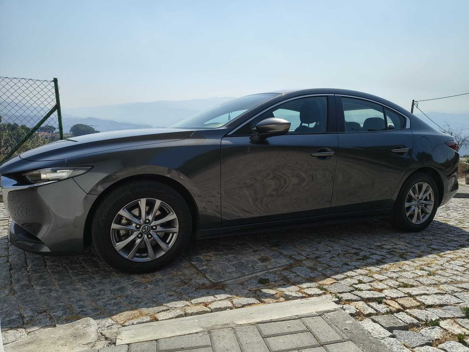 Mazda 3 2019 Sedan 1.8 Skyactiv-D Evolve para venda