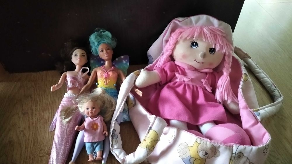 Lalki Barbie i inne