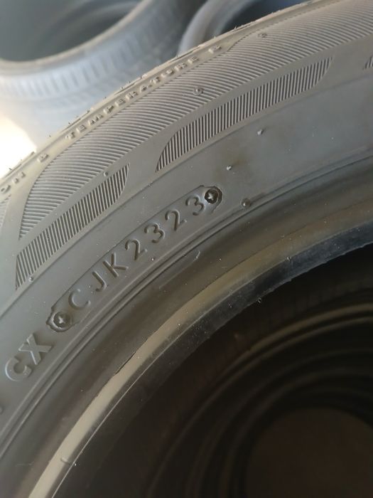2 pneus 165 65 r14 Bridgestone