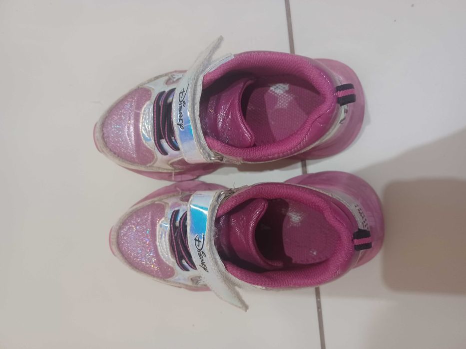 Sprzedam buty dziewczęce