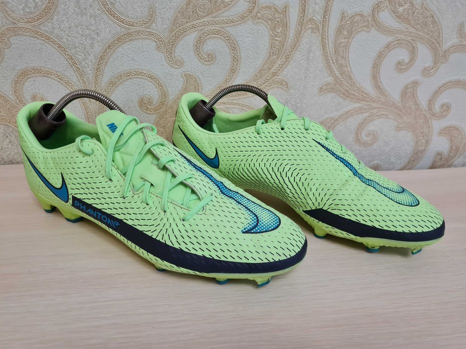 бутсы nike phantom gt - Купити футбольне екіпірування - Ціна на OLX.ua