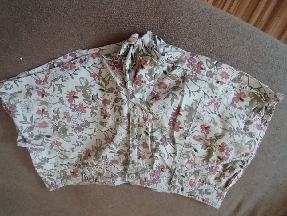 Spodenki w kwiaty 44