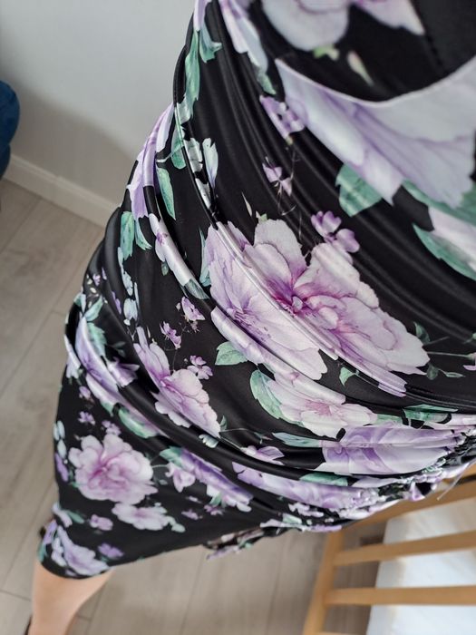 Sukienka bodycon w kwiaty w stylu Gorsetowym z rozporkiem 34