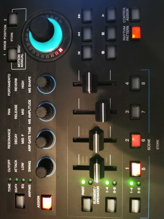 Yamaha MODX7  w Perfekcyjnym Stanie - Gratisy !!!