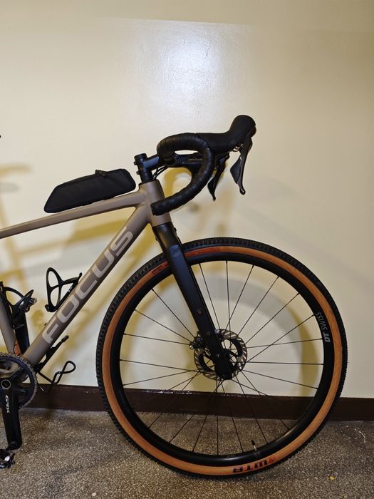 Gravel Focus Atlas 6.9 model z 2023r.