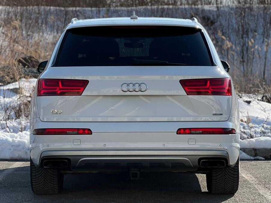 Audi Q7 45 TFSI quattro Premium Plus      2019