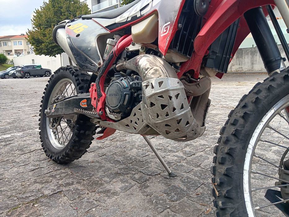 Mota de enduro gas gas EC300 2t 2021 excelente estado