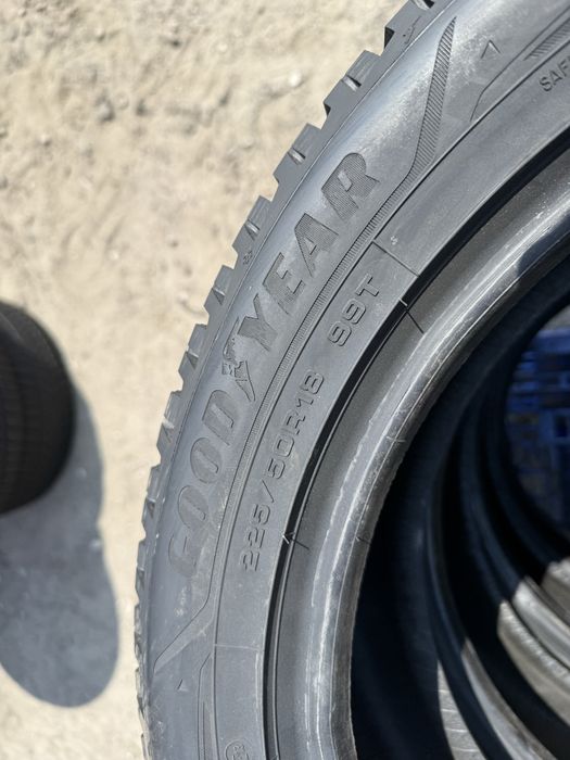 225/50 r18 Goodyear Ice Arctic 2 Резина зимняя
