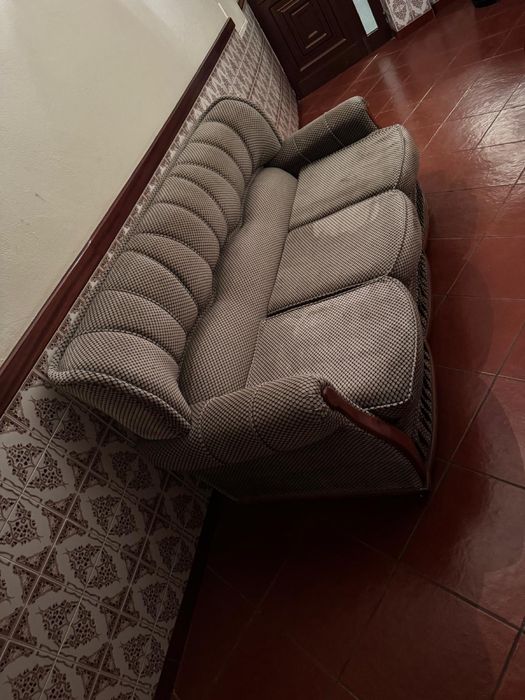Vendo sófa antigo