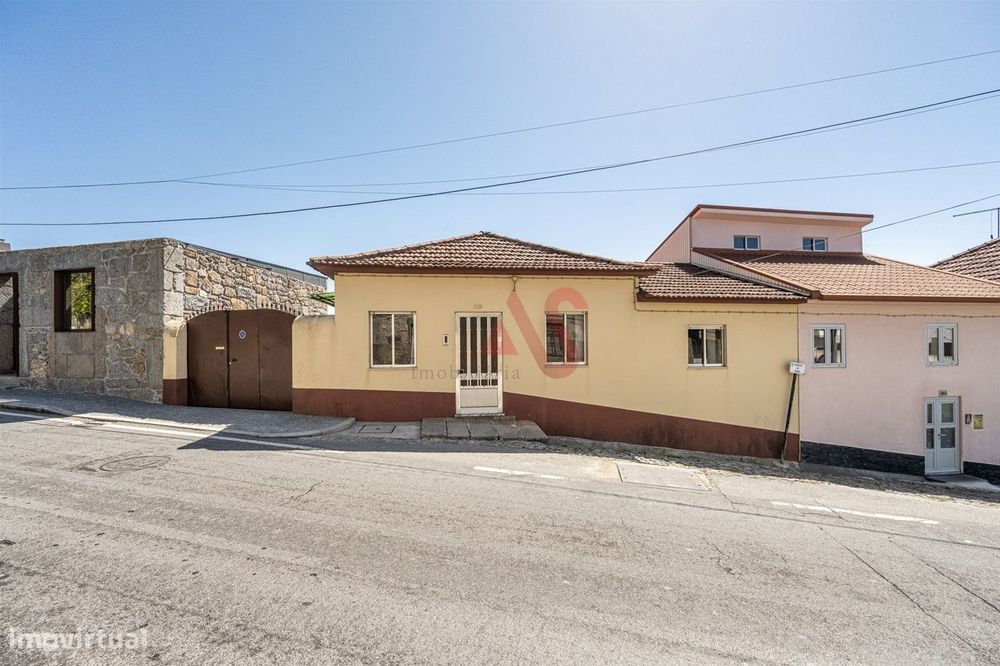 Moradia Pitoresca T3 no Centro De Felgueiras