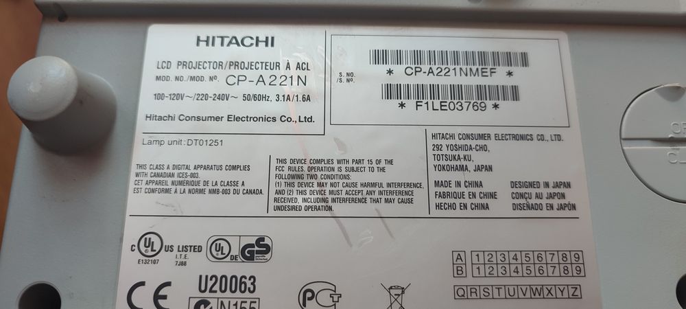 Hitachi cp-a221n