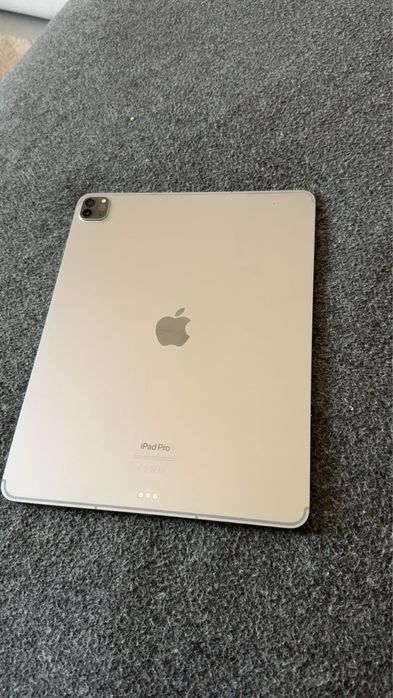 iPad Pro + Magic Keyboard + Apple Pencil