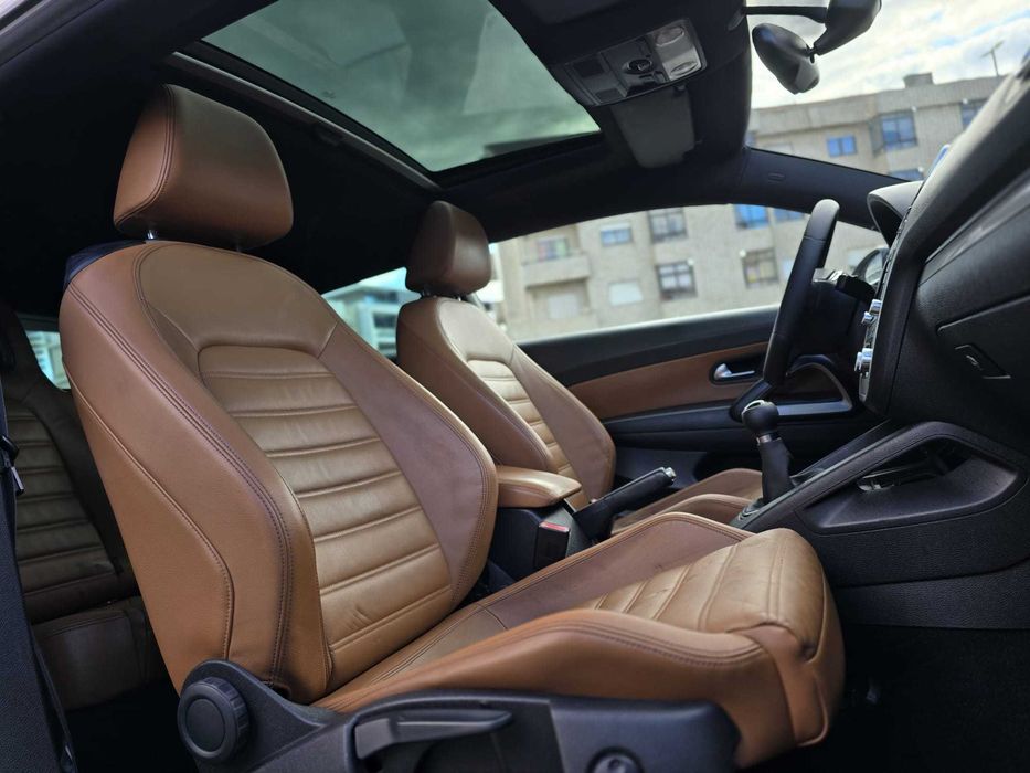 VOLKSWAGEN SCIROCCO 2.0TDI 140cv "FULL EXTRAS"